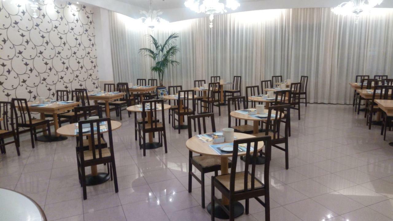 Acasamia Welchome Hotel Rímini Exterior foto